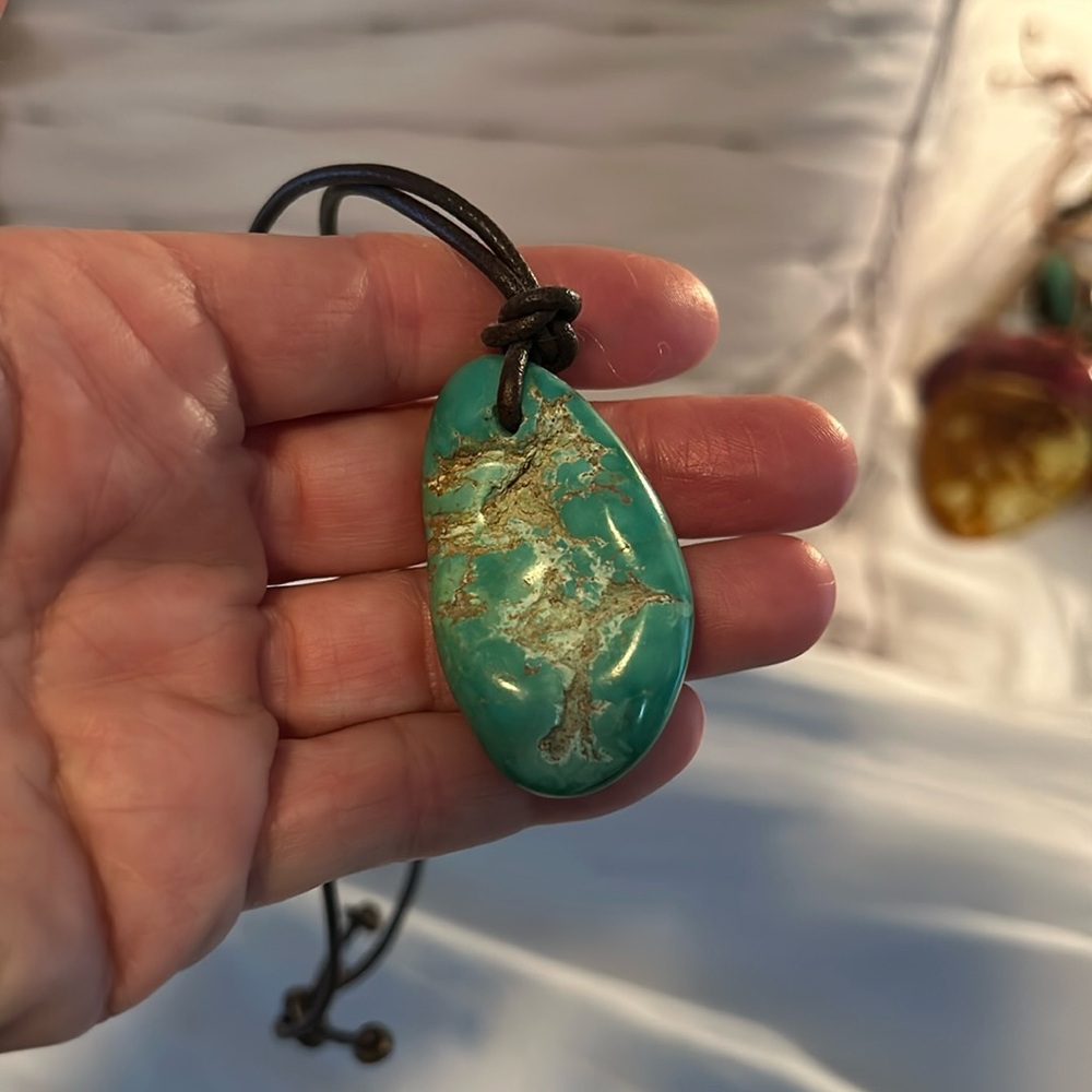 Leather necklace with turquoise